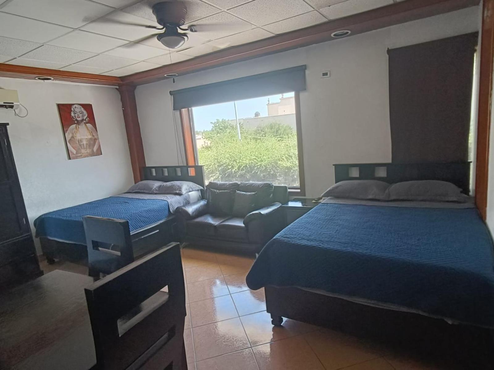 Hotel Garcias Suites, Linares Exterior photo